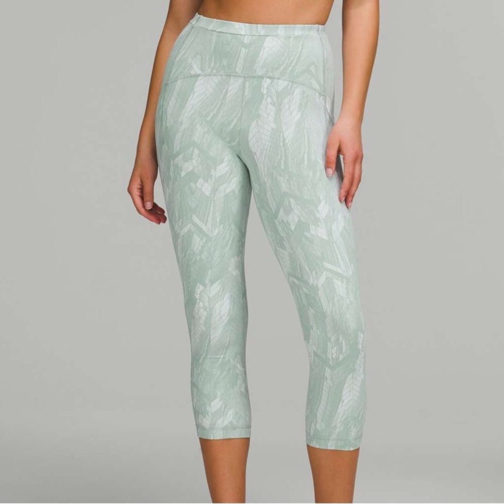 lululemon athletica Mint Green Patterned Leggings - Picture 5 of 6